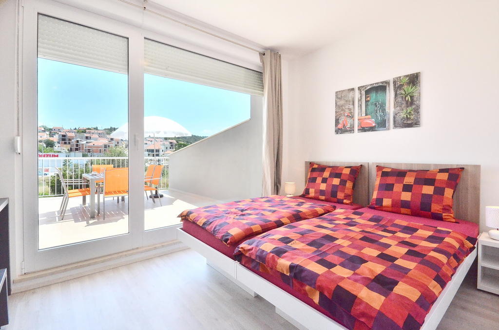 Bretia Apartments Sutivan Ruang foto