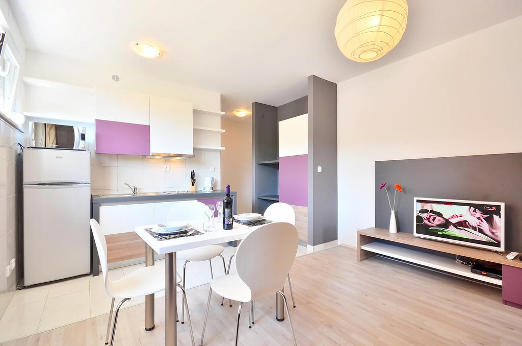 Bretia Apartments Sutivan Ruang foto