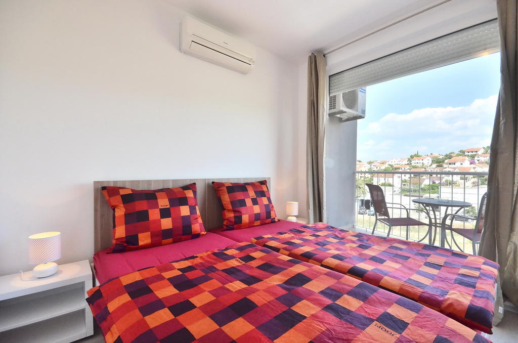 Bretia Apartments Sutivan Ruang foto