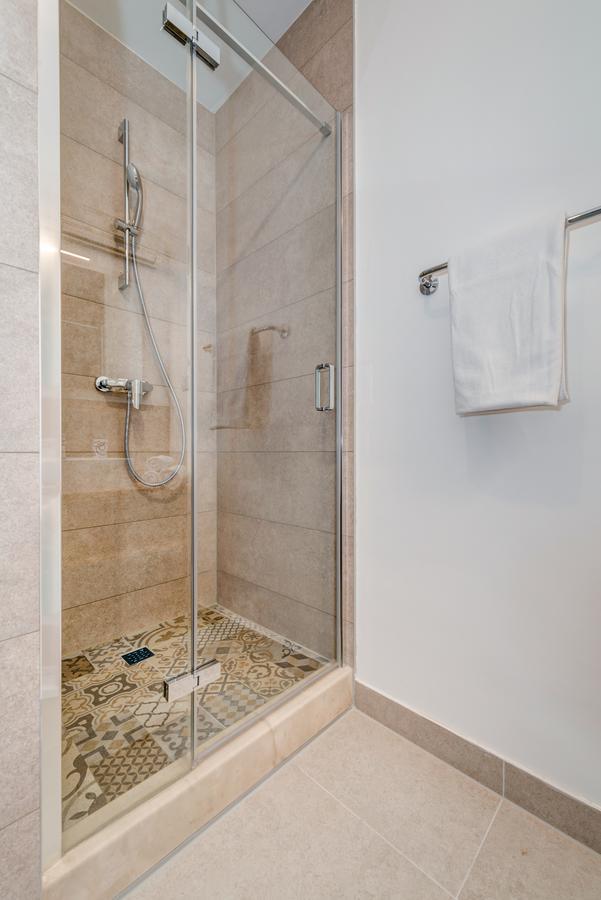 Bretia Apartments Sutivan Bagian luar foto