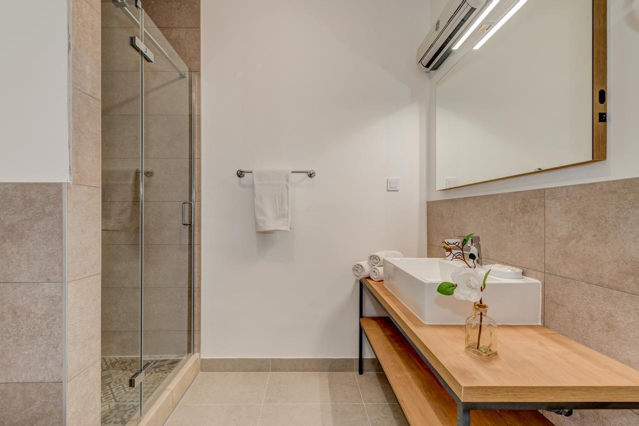Bretia Apartments Sutivan Bagian luar foto