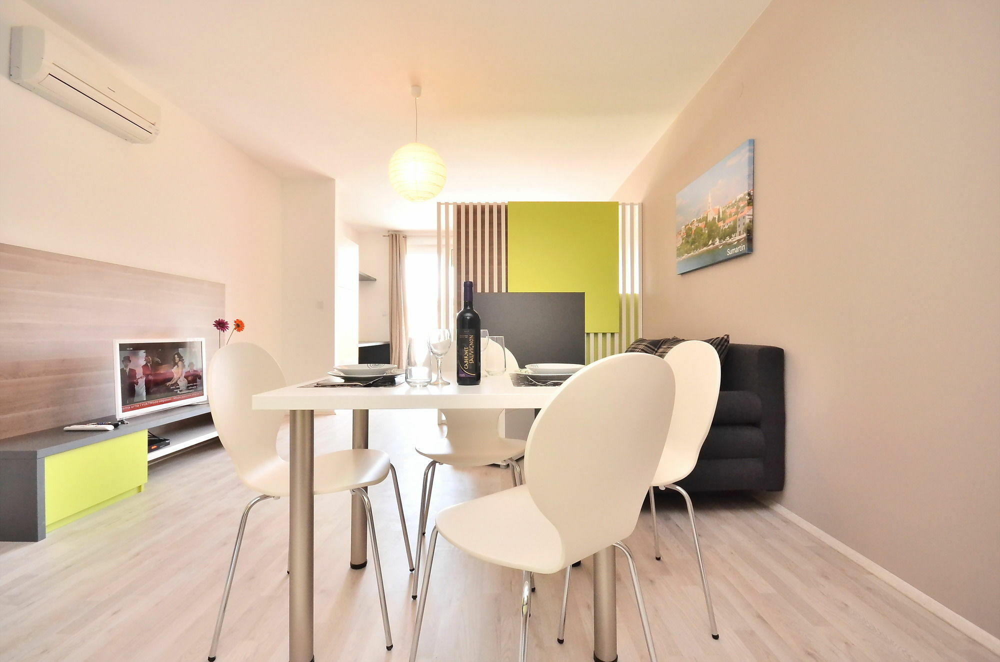 Bretia Apartments Sutivan Bagian luar foto